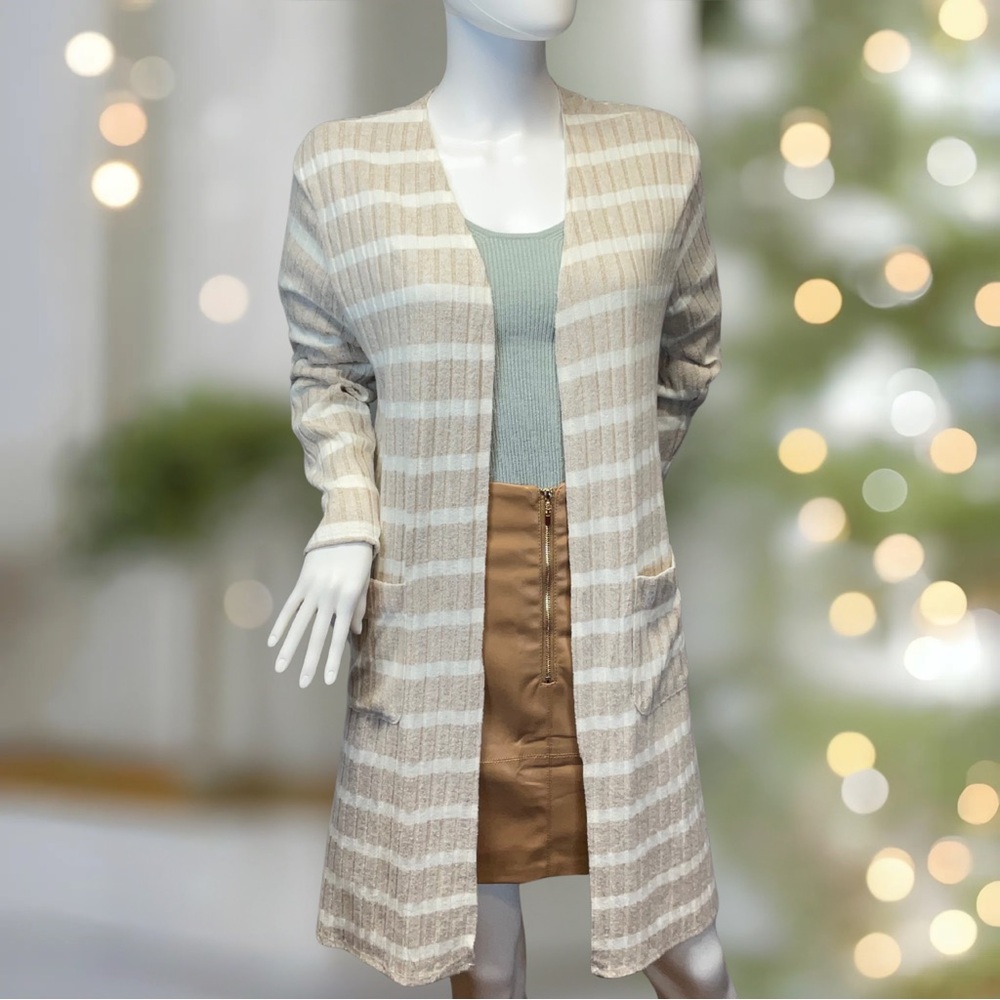 Women's Nine West Beige & White Striped Comfy Cardigan/Sweater in size small